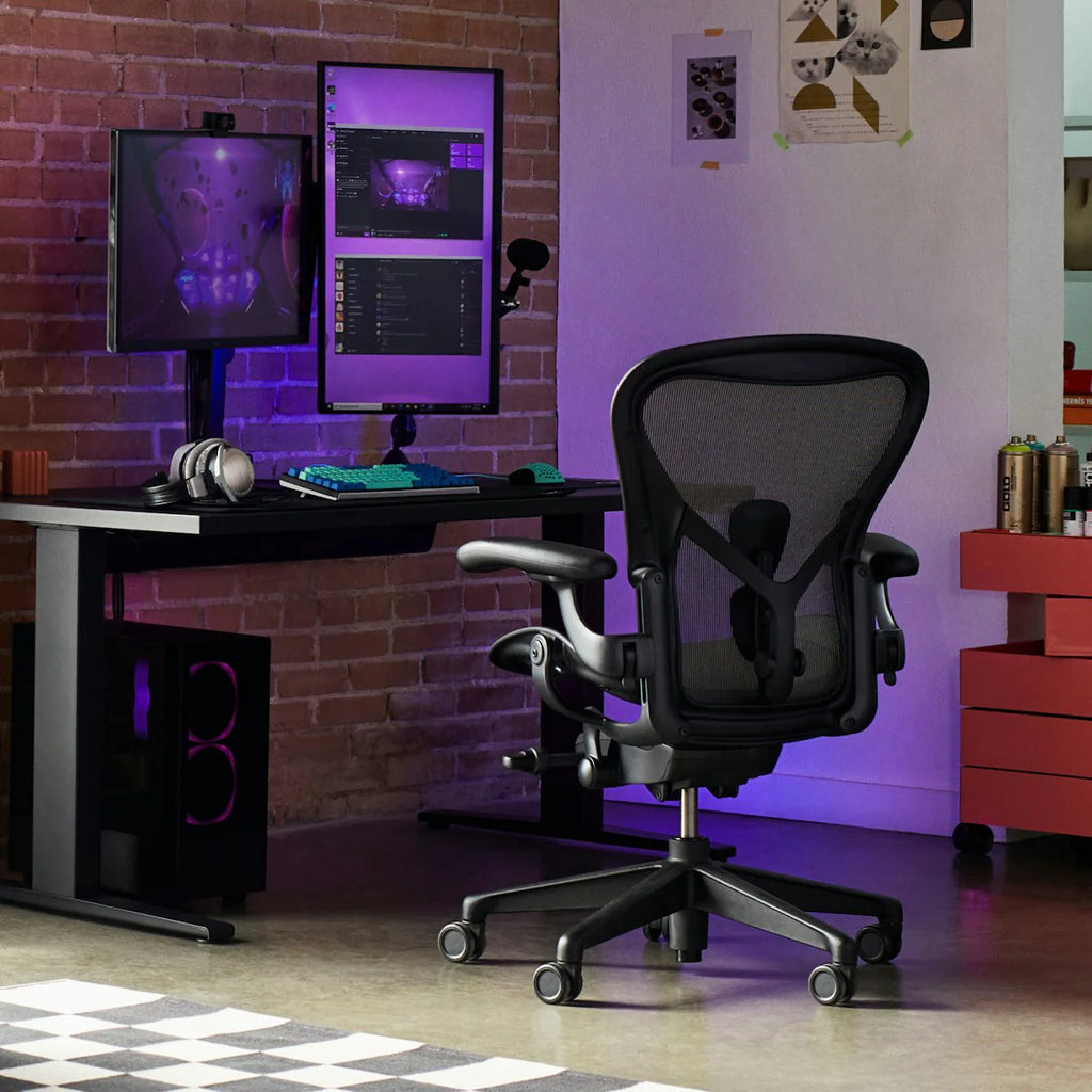 Herman Miller Gaming Chair, Onyx - Aeron