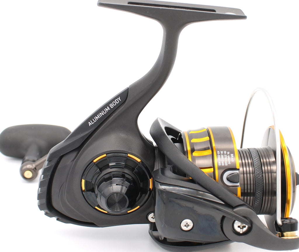 Daiwa BG Spinning Reel – Black Anodized Aluminum, Digigear System, Air Rotor, Waterproof Drag for Freshwater &amp; Saltwater Fishing