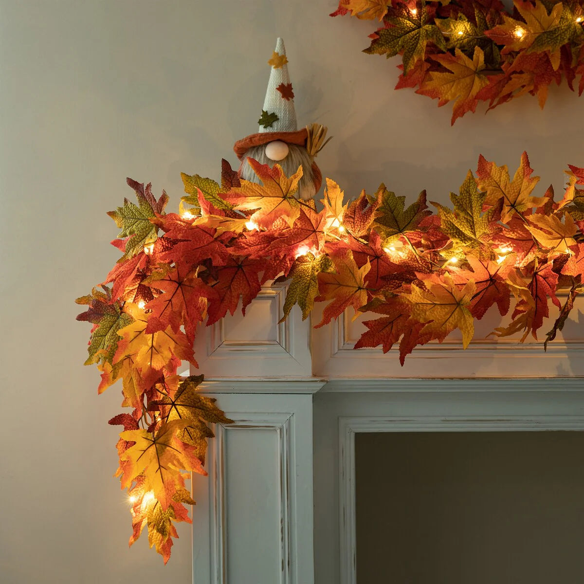 Thanksgiving LED Lighted Fall Maple Leaf Wreath And Garland, 24 in Wreath / 72 in Garland - 20 Clear Lights