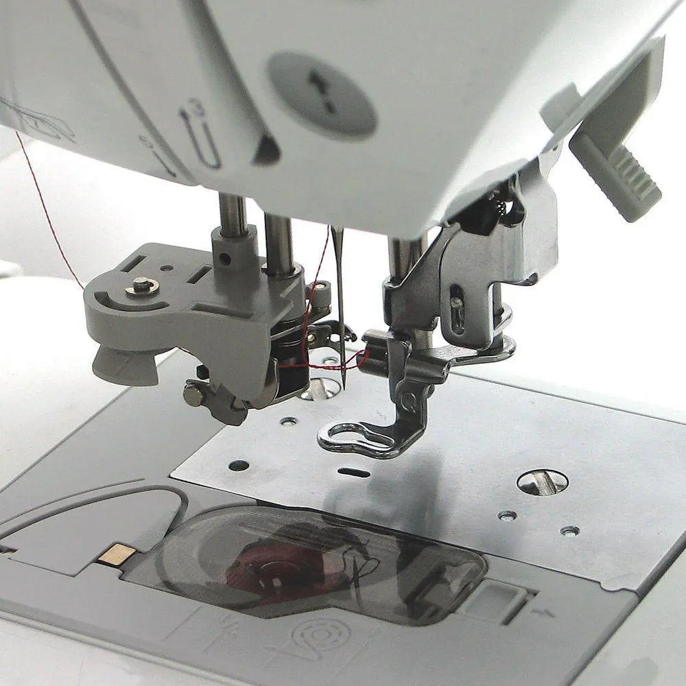 Brother Computerized Embroidery Machine With 5 in x 7 in Embroidery Area And LCD Screen - PE800