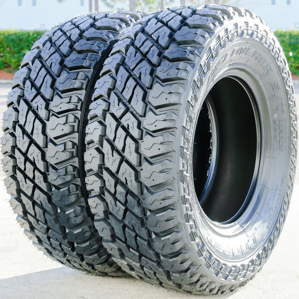 Cooper Discoverer S/T Maxx LT 275/70R18 125/122Q E 10 Ply Mud Tires - Set Of 4