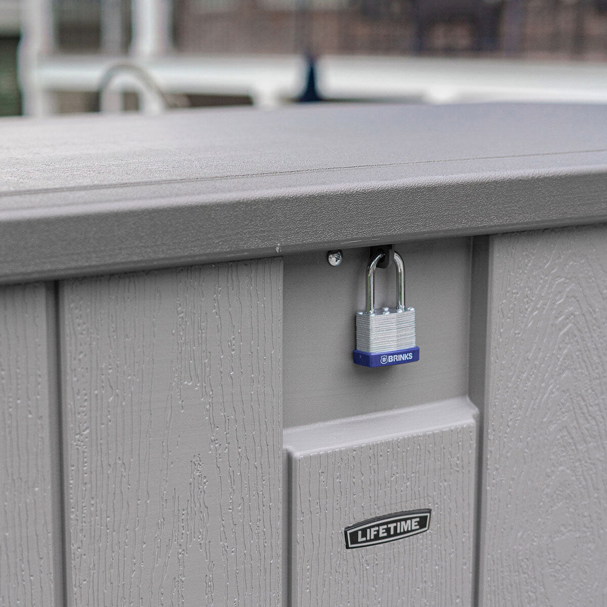 Lifetime 568 Litre Modern Outdoor Storage Deck Box Model 60384U