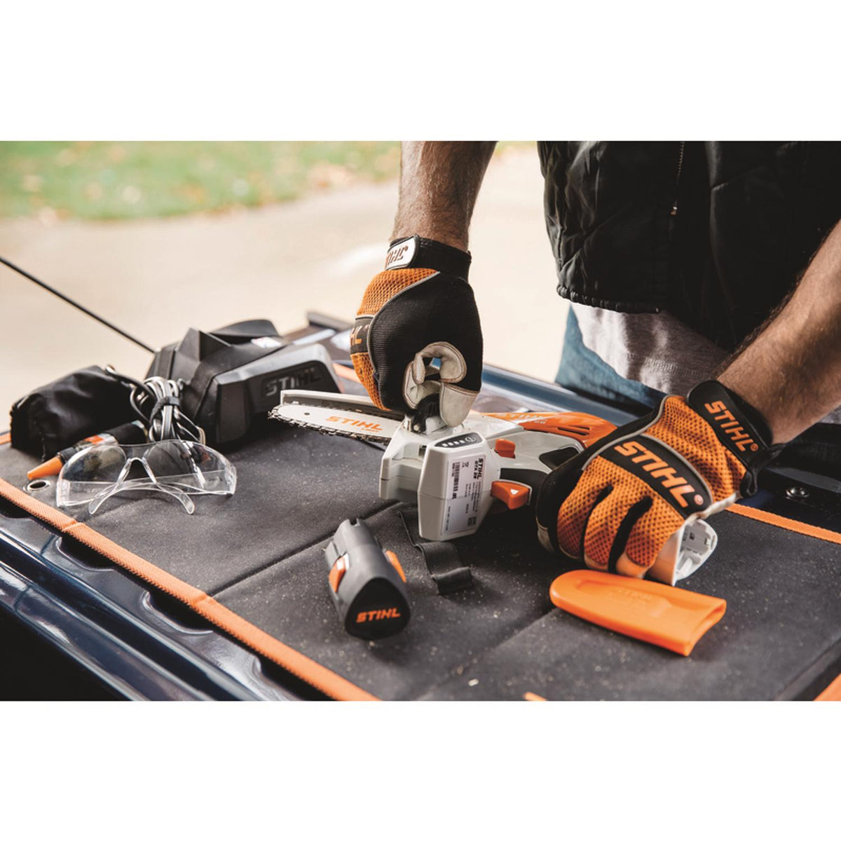 STIHL Battery Garden Pruner Kit With Battery & Charger - GTA 26