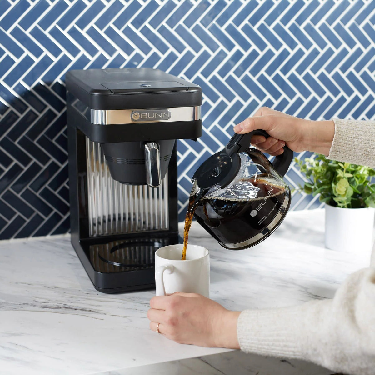 BUNN CSB2B Speed Brew Elite 10-Cup Coffee Maker - CSB2B