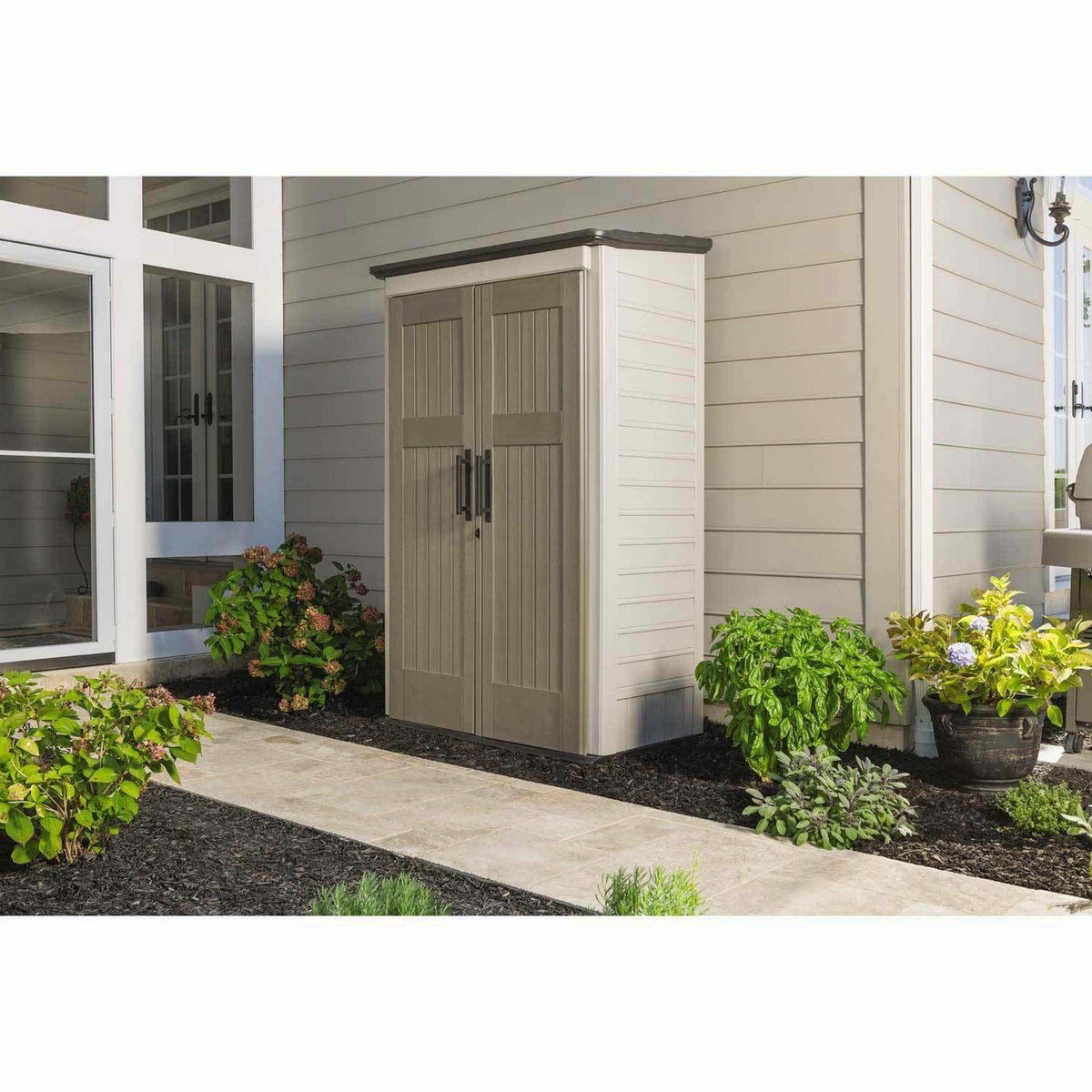 Rubbermaid Outdoor Storage Shed, 52 Cu.Ft., Weather-Resistant, Lockable Doors