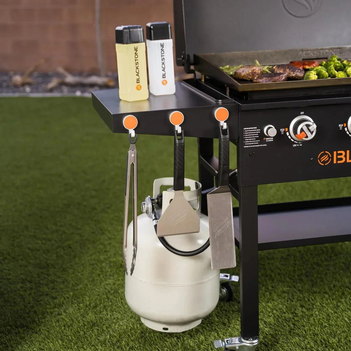Blackstone 36-Inch Griddle Cooking Station With Hood - 1899