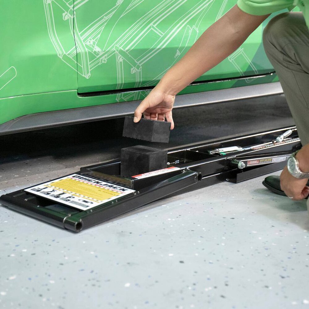 QuickJack 7000TL Portable Car Lift for Trucks &amp; SUVs, 7000 lbs Capacity