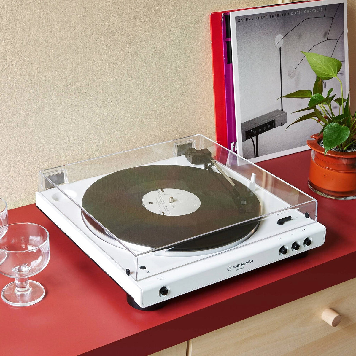 Audio-Technica AT-LP60XBT-WW Bluetooth Turntable