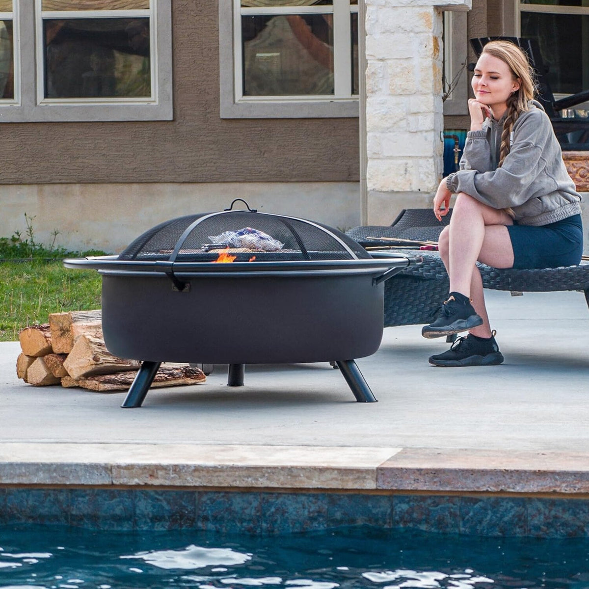 SUNCREAT 42” Patio Fire Pit Wood Burning with Mesh Spark Screen, Bonfire Outdoor firepit with Fireplace Poker, Black