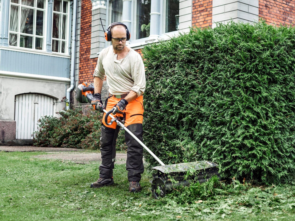 Husqvarna 970545001 330LK 28-cc 2-cycle 20-in Straight Shaft Gas String Trimmer with Attachment Capable and Edger Capable