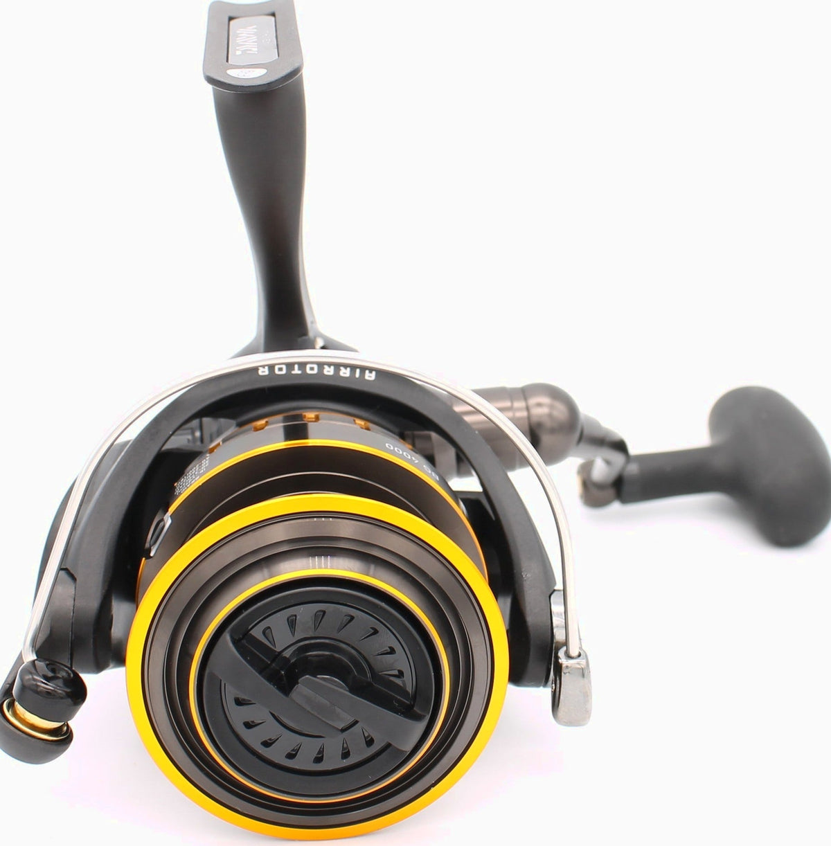 Daiwa BG Spinning Reel – Black Anodized Aluminum, Digigear System, Air Rotor, Waterproof Drag for Freshwater &amp; Saltwater Fishing