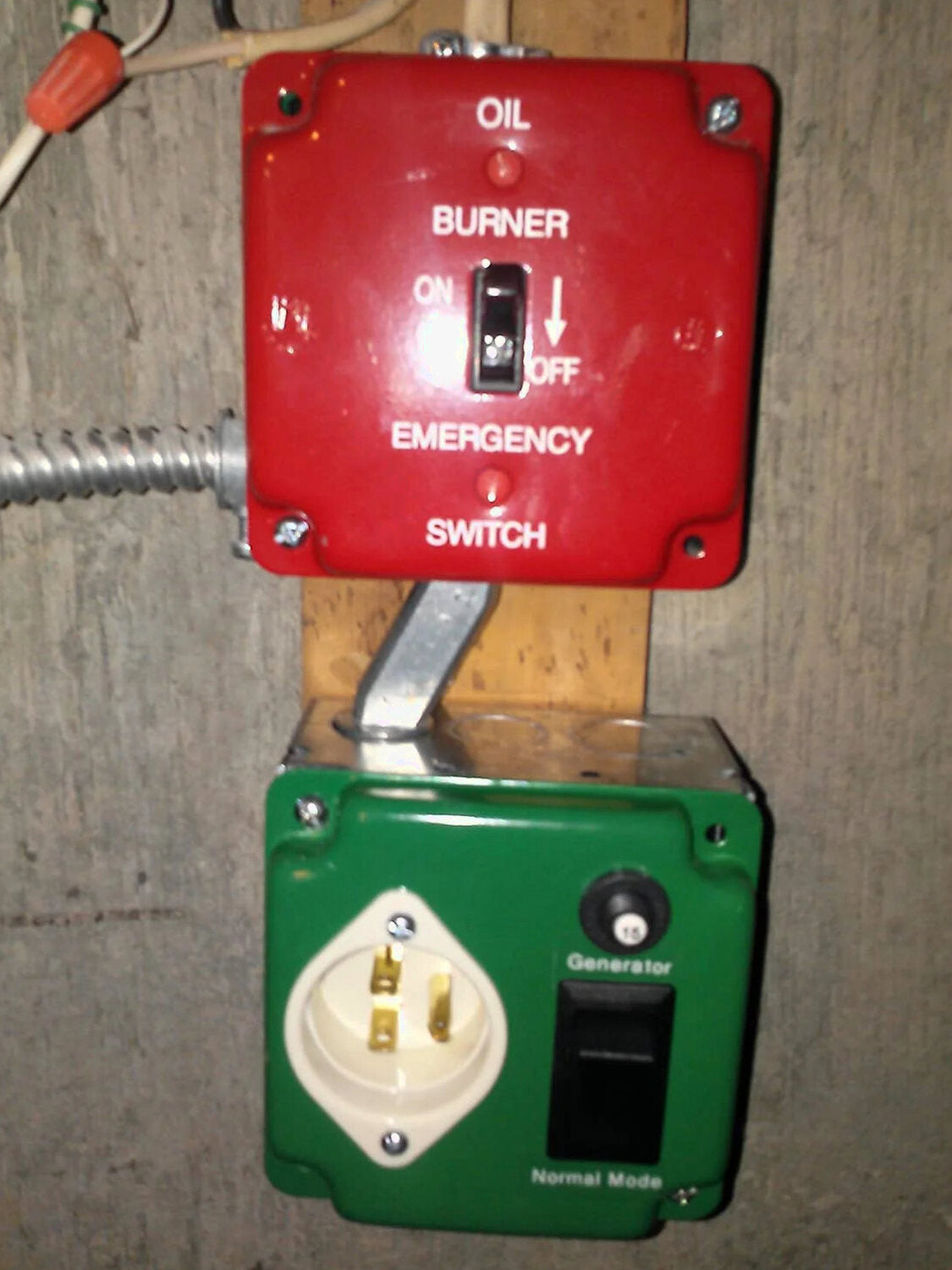 EZ Generator Switch, 15A 125V Green Manual Transfer Electrical Switch