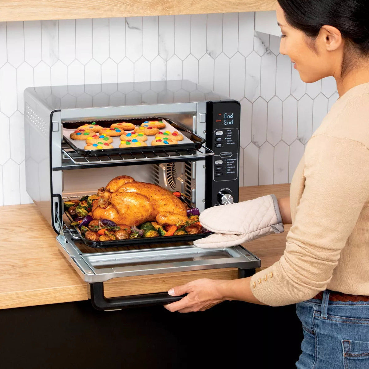 12-in-1 Double Oven with FlexDoor, FlavorSeal Smart Finish, Rapid Top Oven, Convection and Air Fry Bottom Oven DCT401